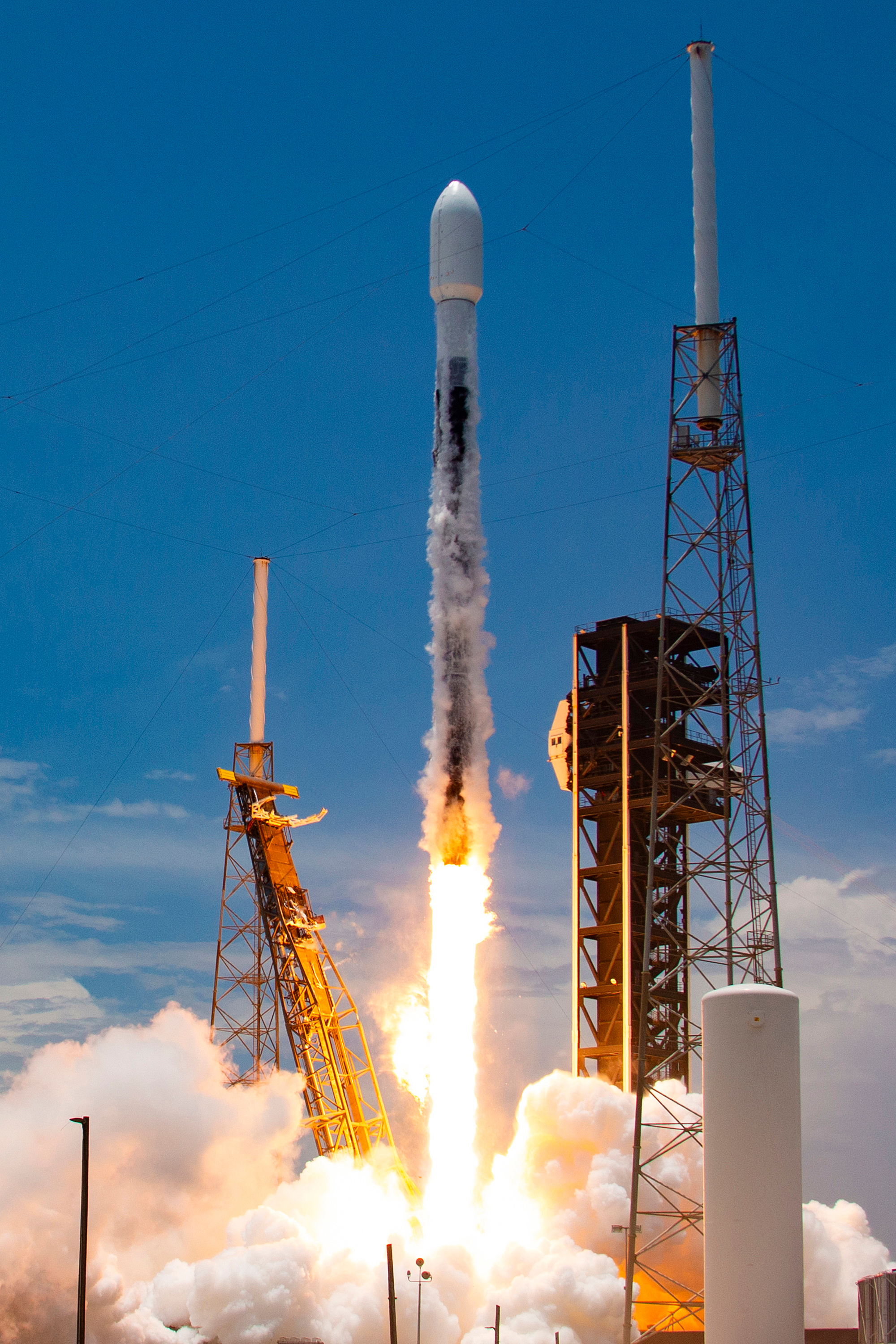 爱游戏-关于里程碑夜！休斯敦火箭造点机会，NBA季后赛国际比赛日刷纪录，引发热议，球探报告显示潜力的信息